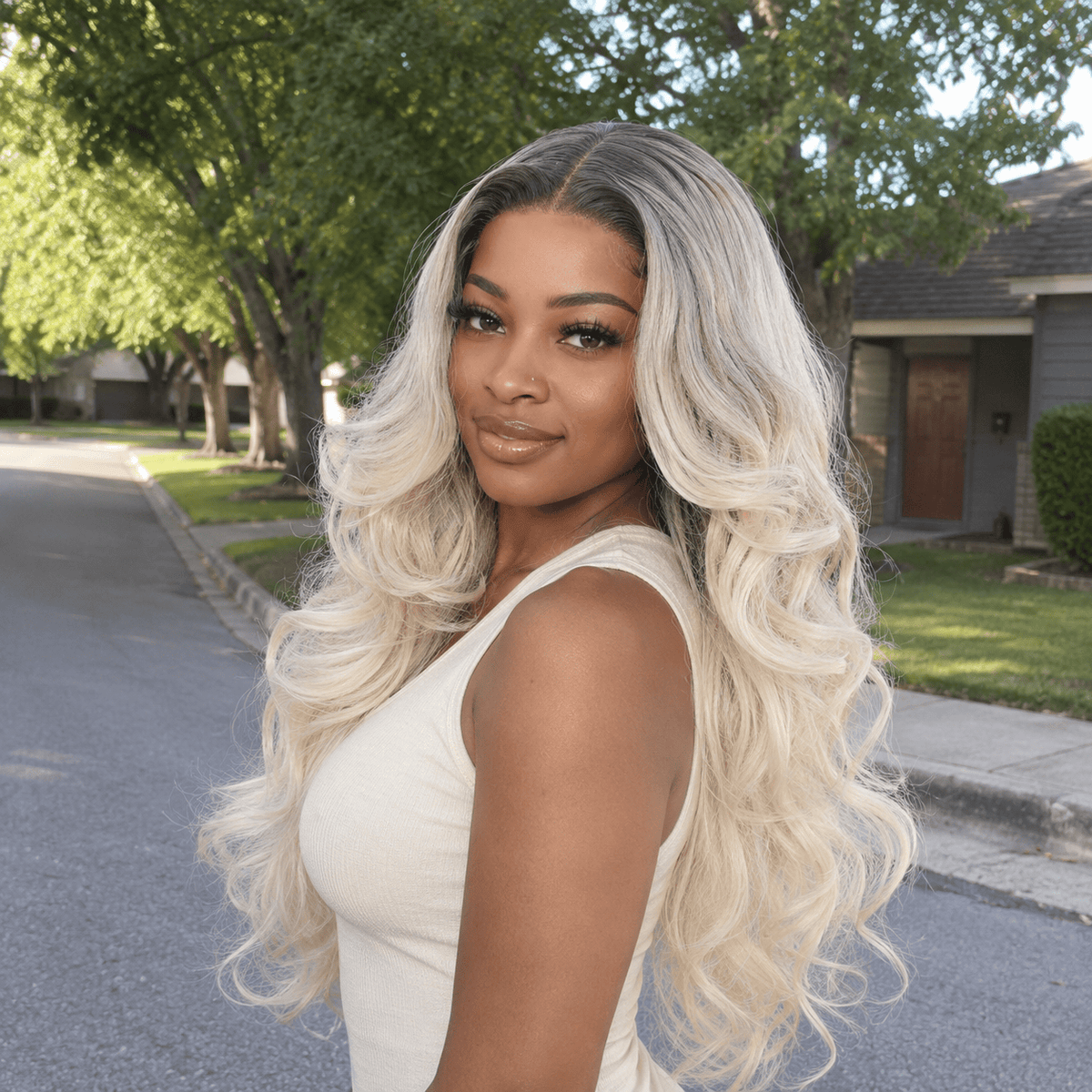 Wigaga 28 Inch Ombre Body Wave Wig, 13x4x1 HD Lace Glueless T-Part Lace Front Synthetic Wig for Women, Pre-Plucked Natural Hairline with Baby Hair, 200% Density, Soft Lightweight Heat-Resistant Premium Fiber, Middle Part Free Small Wavy